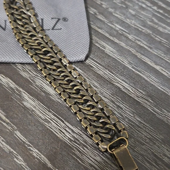 Van Galz Bronze Bracelet - Picture 2 of 4